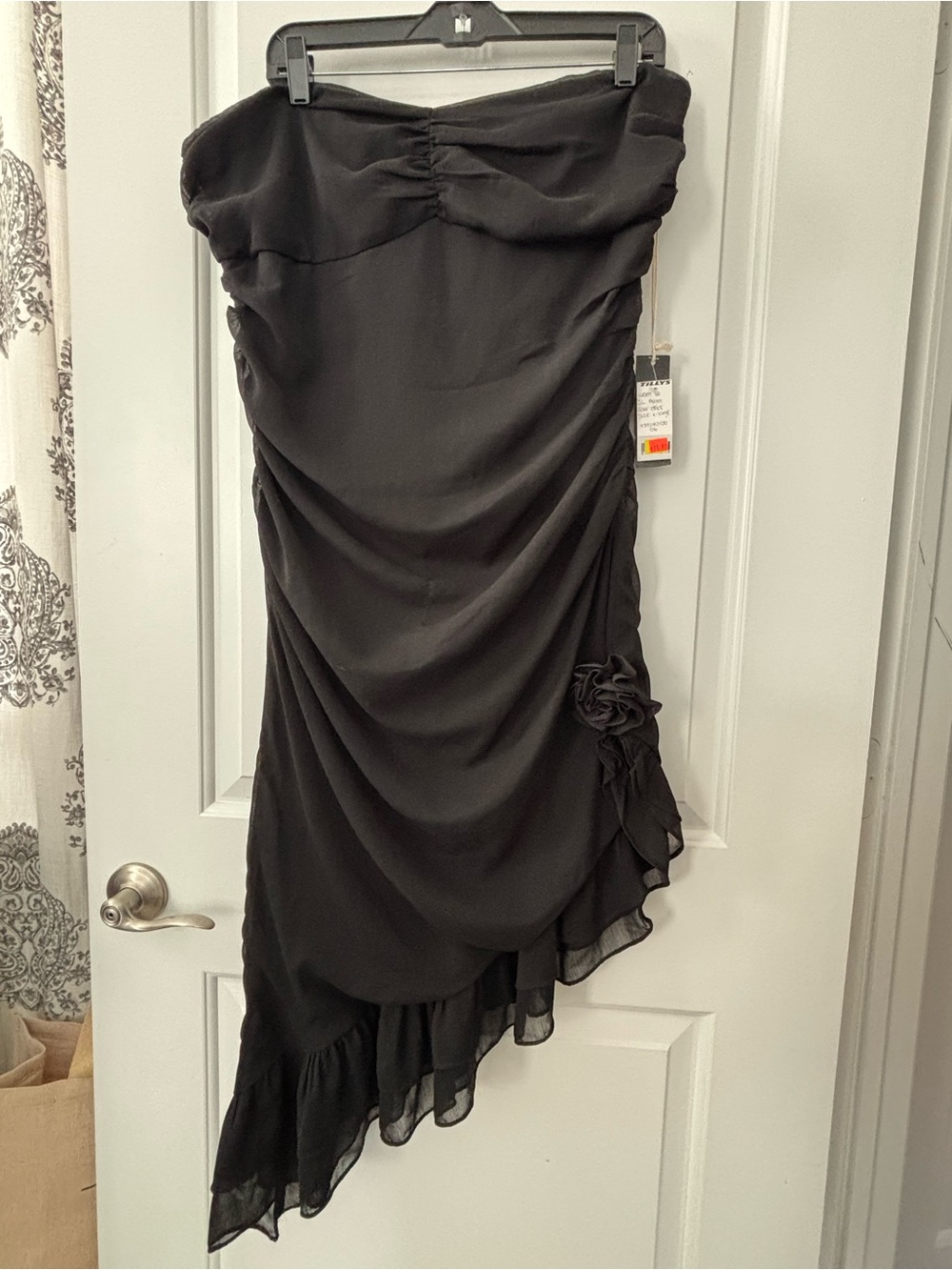 West of Melrose Strapless Cocktail Dress With Floral Detail